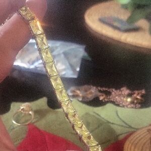 Beautiful Simulated Gemstone Bracelet